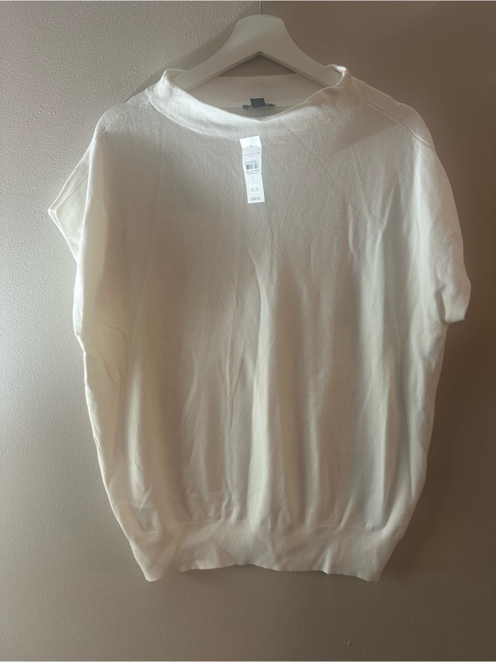 Ann Taylor Factory Cream Short Sleeve Crew Sweater